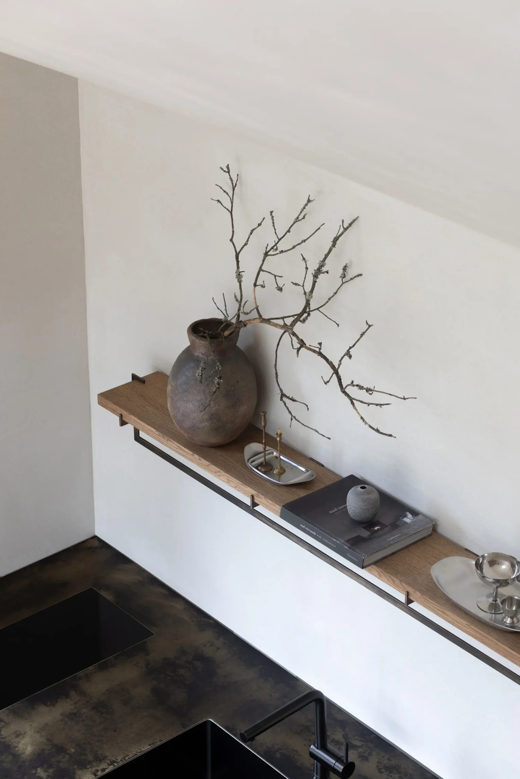 muku kitchen 24 japanese kitchen muku wood shelf kongacph scaled