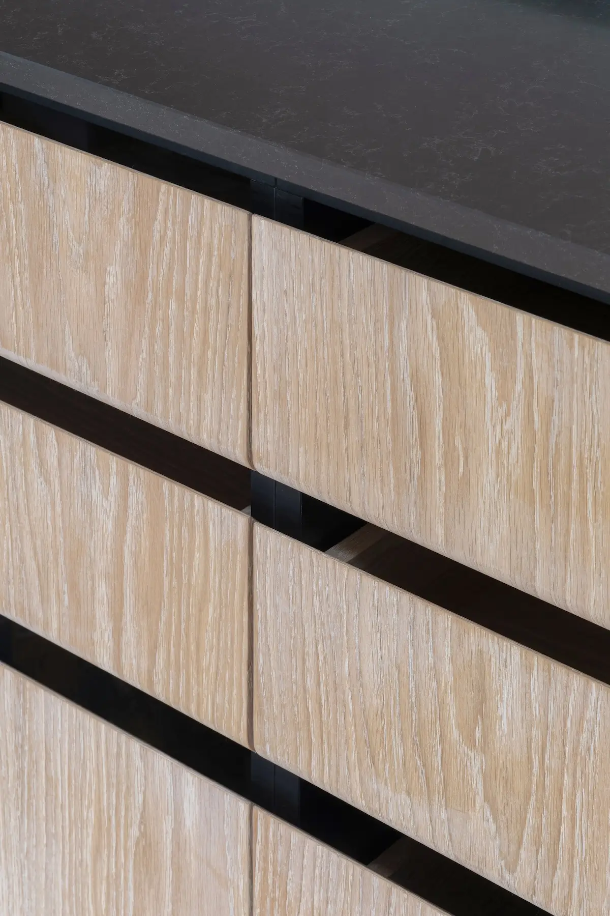 Kitchen Hardware for Oak Kitchens – Small Details, Big Impact. 20 hardware for kitchen